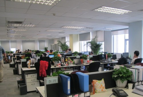 智成機械裁斷機：定制與高效的之選:裁斷機
